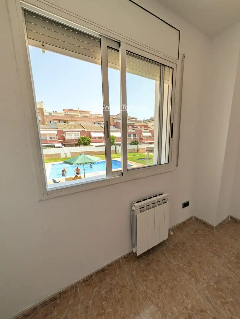 Habitación de Casa adosada en venta en El Vendrell con Aire acondicionado, Calefacción y Terraza