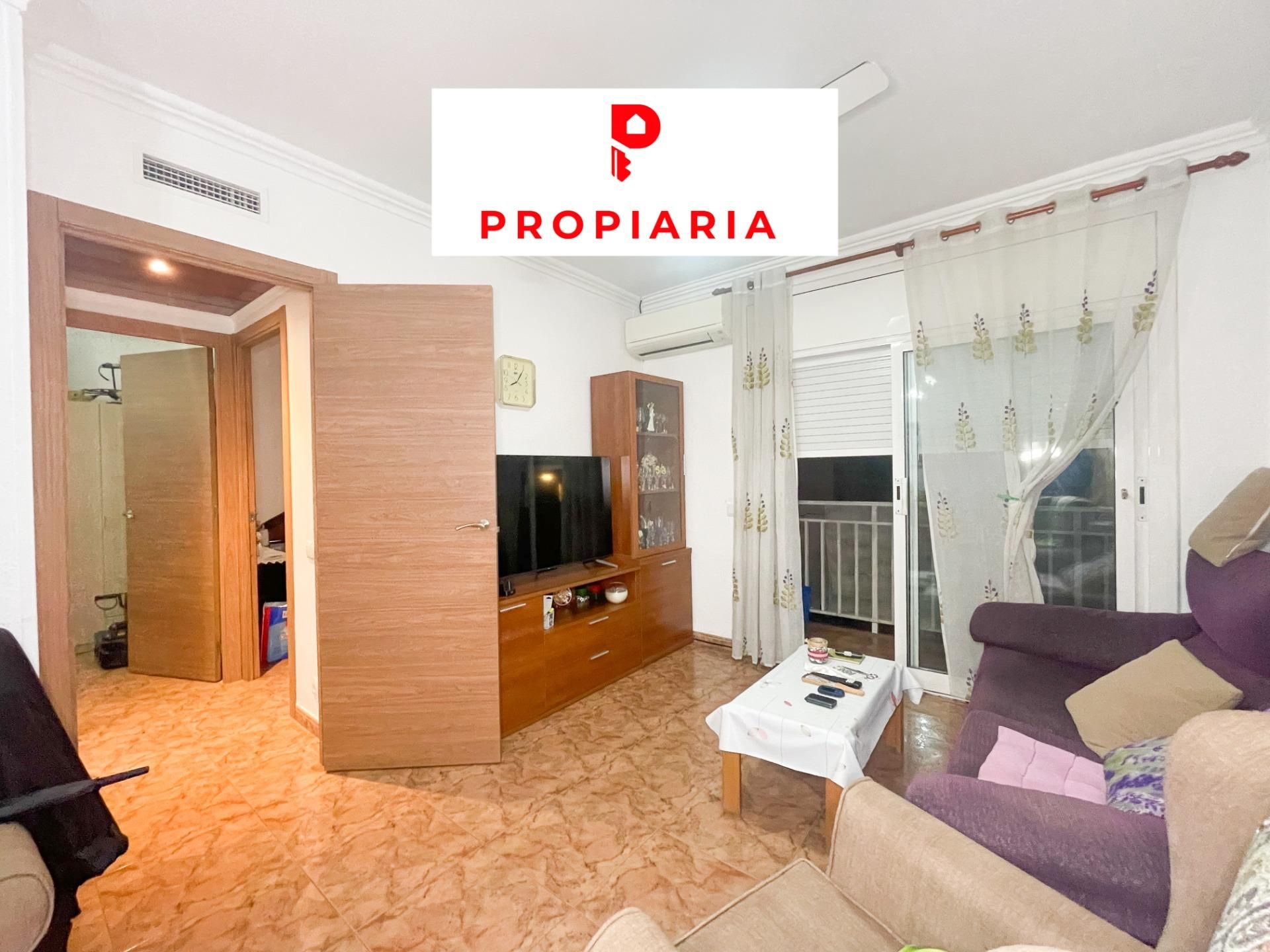 Vista exterior de Piso en venta en Sant Vicenç Dels Horts con Aire acondicionado, Calefacción y Balcón