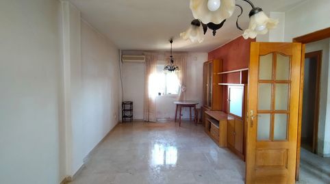 Foto 3 de Casa adosada en venda a C/ Zulema, Híjar, Las Gabias