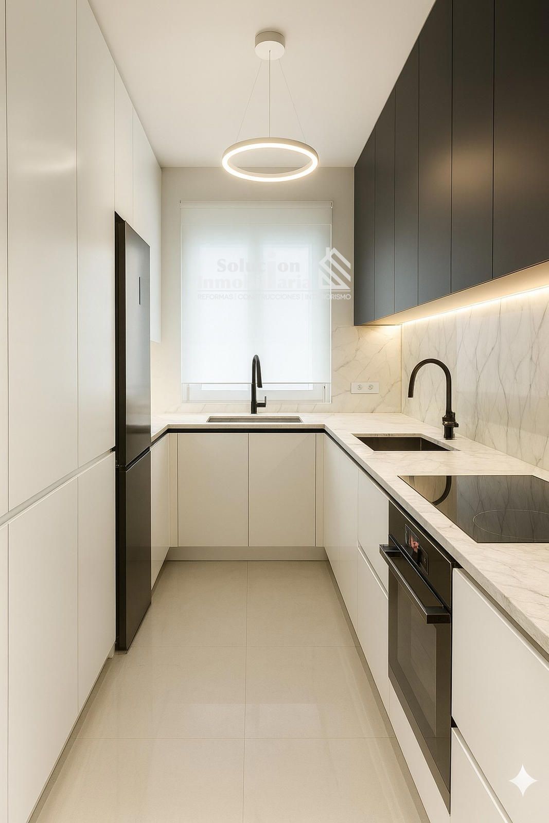 Kitchen of Flat for sale in Salamanca Capital  with Heating, Terrace and Storage room