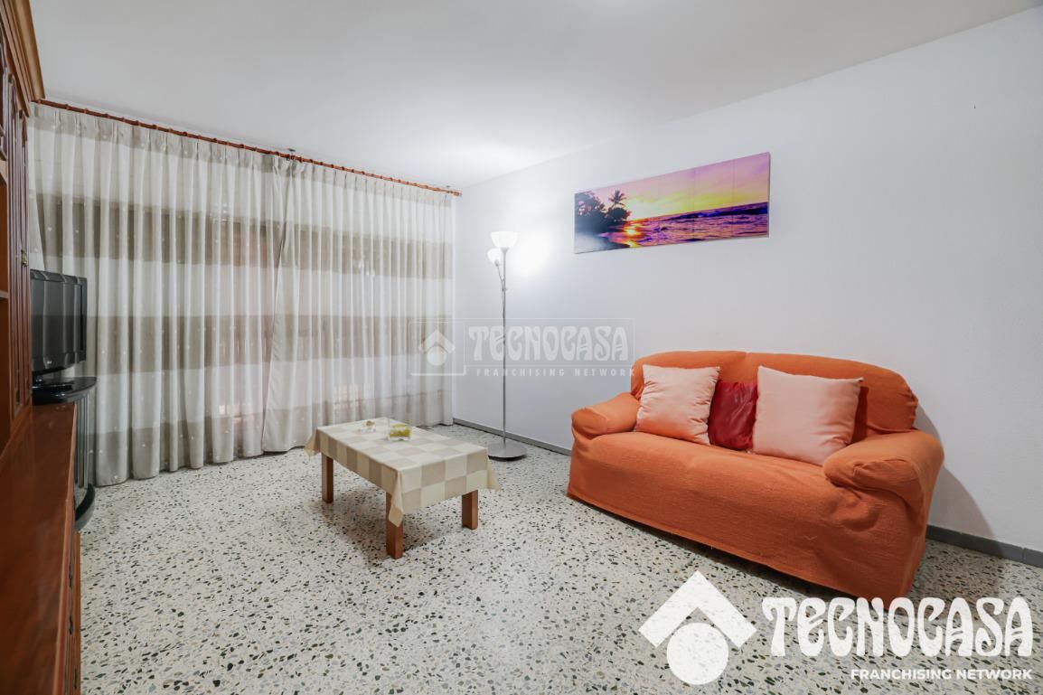 Living room of Flat for sale in Badalona