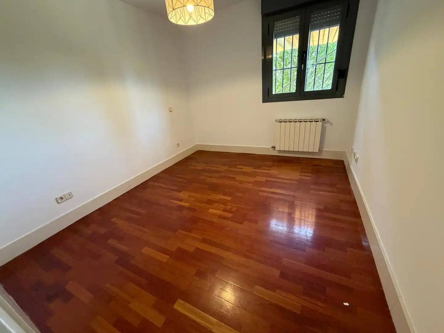Habitación de Casa o chalet de alquiler en Torrelodones con Calefacción, Jardín privado y Parquet