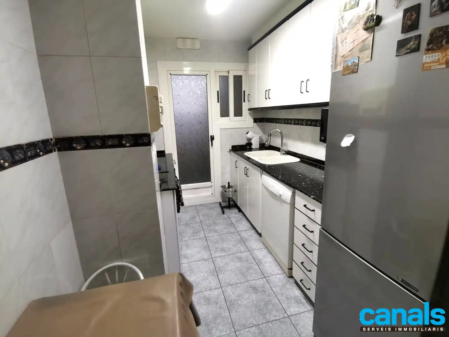 Cocina de Piso en venta en Cerdanyola del Vallès con Calefacción, Horno y Balcón