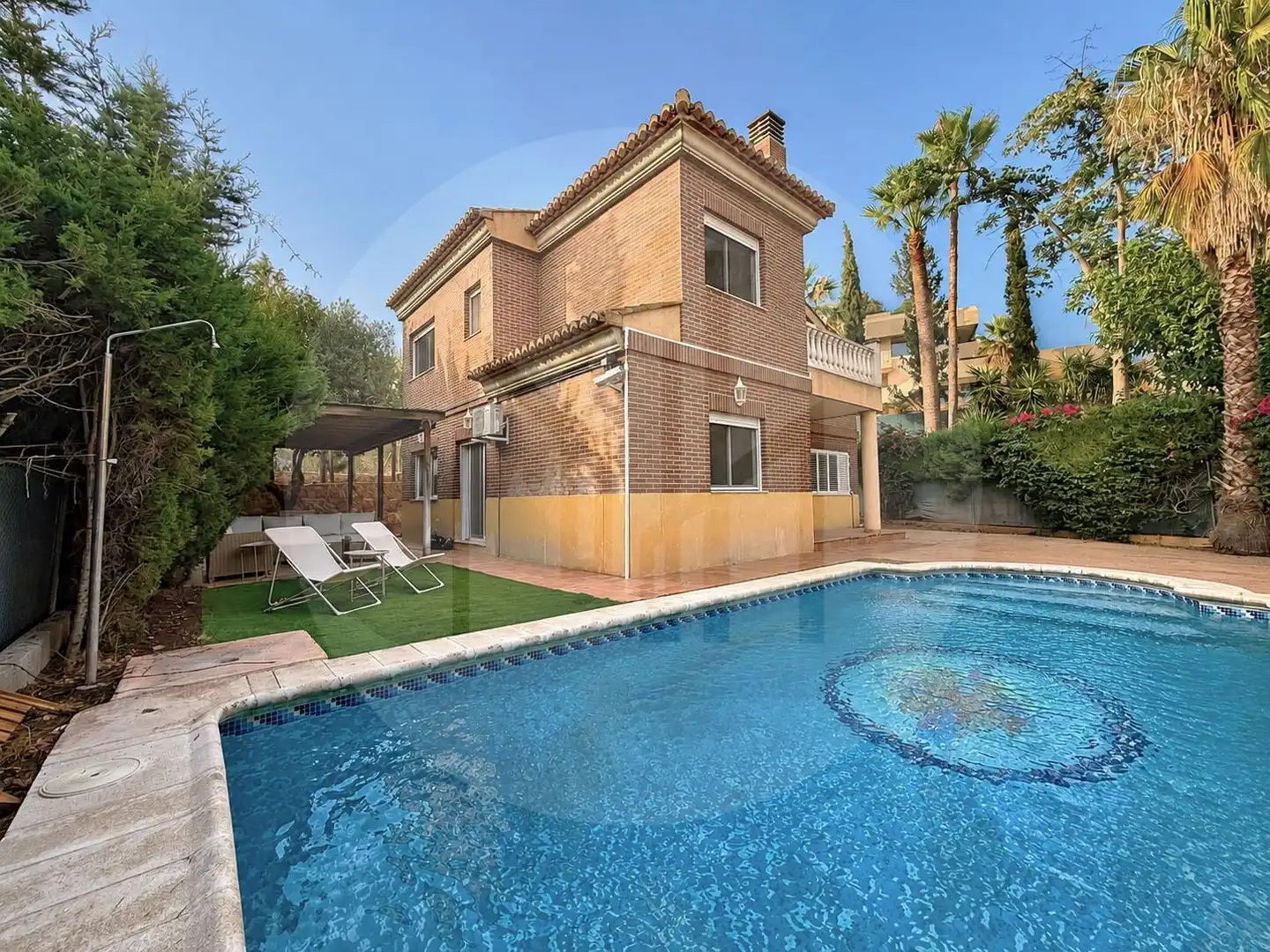 Vista exterior de Casa o xalet de lloguer en Puçol amb Jardí privat, Terrassa i Traster