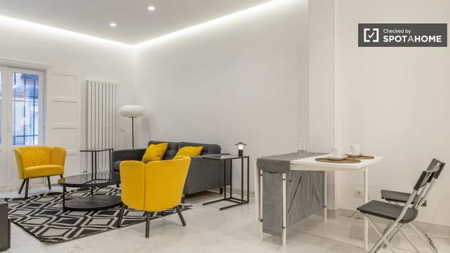 Piso en Alquiler en Cortes - Huertas