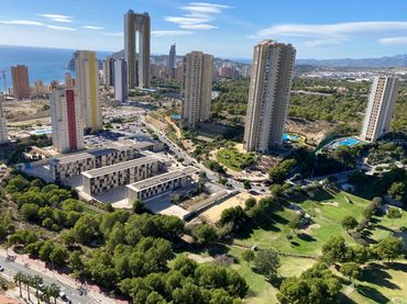 Apartment with lift for sale in Via Parque