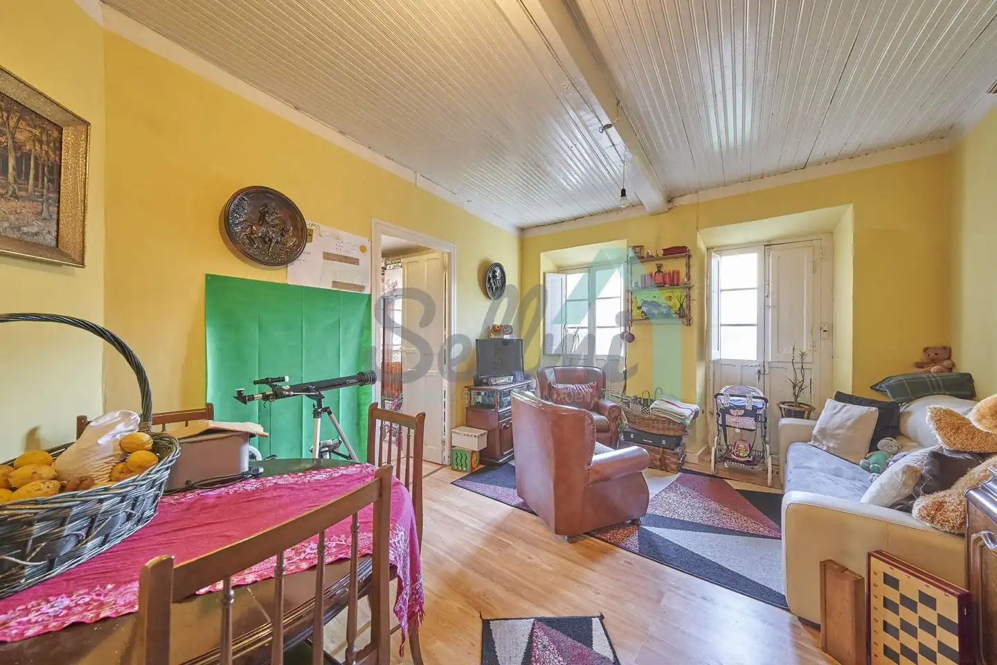 Sala de estar de Casa o chalet en venta en Belmonte de Miranda con Jardín privado, Parquet y Terraza