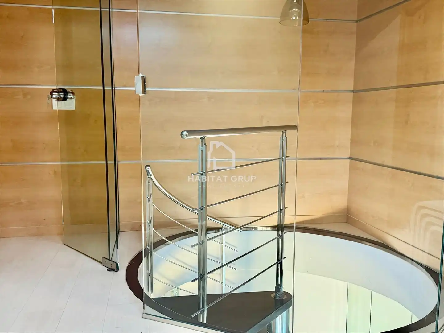 Dúplex en venta en Girona con Aire acondicionado, Calefacción y Terraza