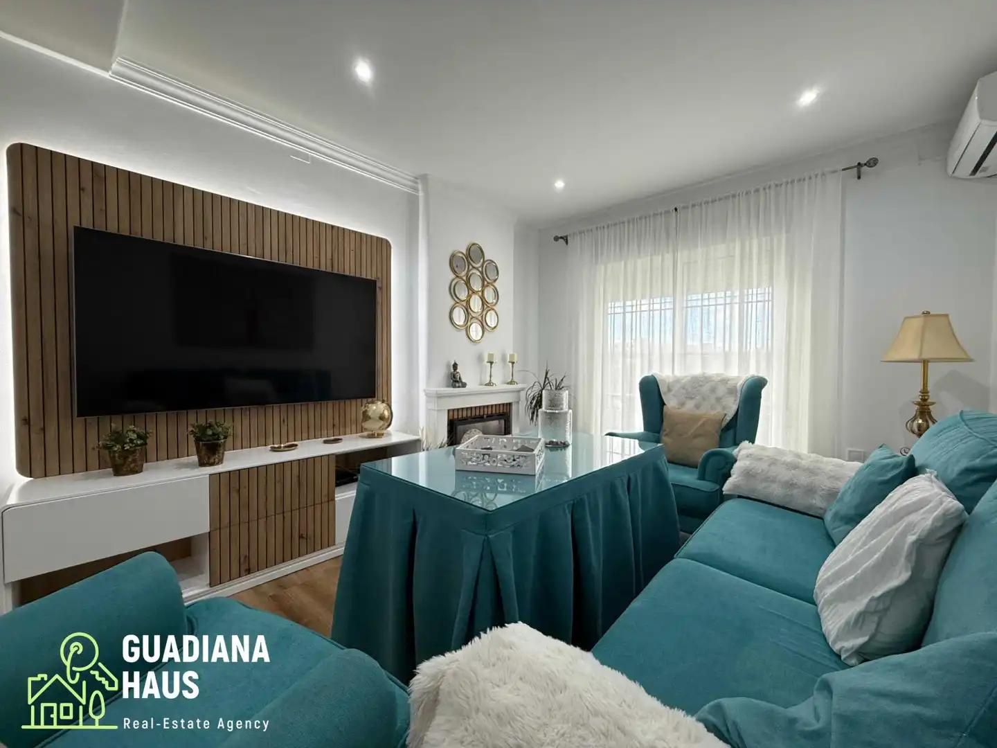 Sala d'estar de Apartament en venda en Ayamonte amb Aire condicionat, Jardí privat i Terrassa