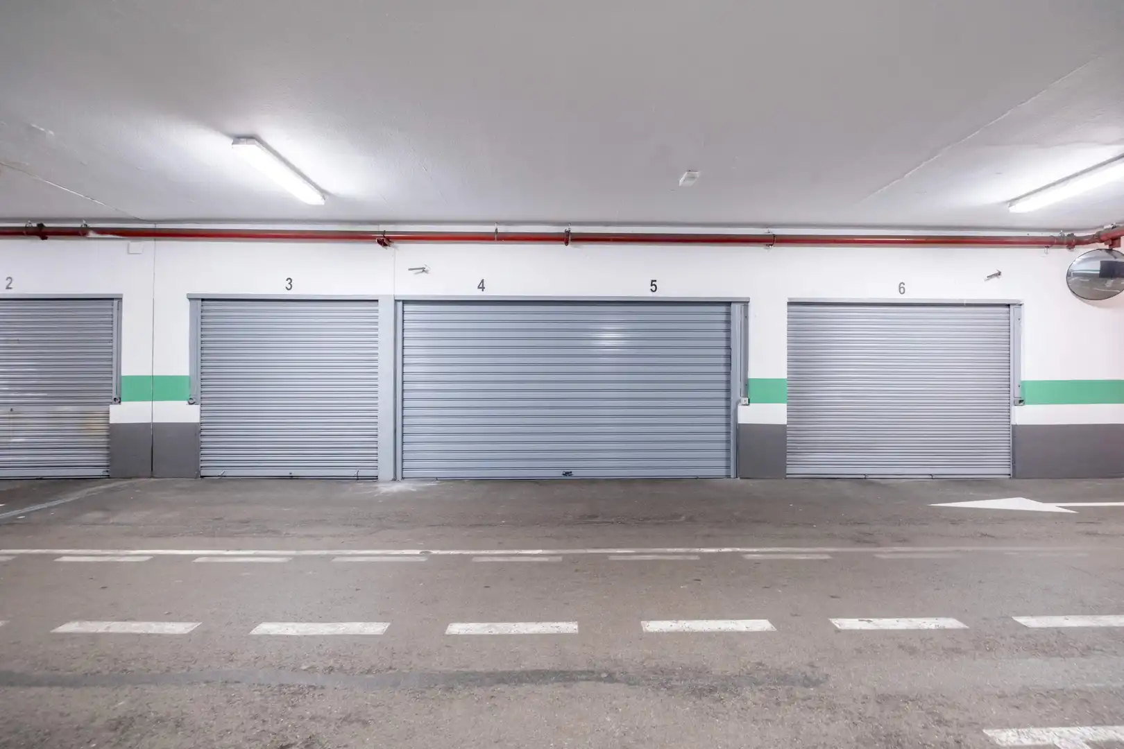 Parking de Piso en venta en Zaragoza con Calefacción, Terraza y Balcón