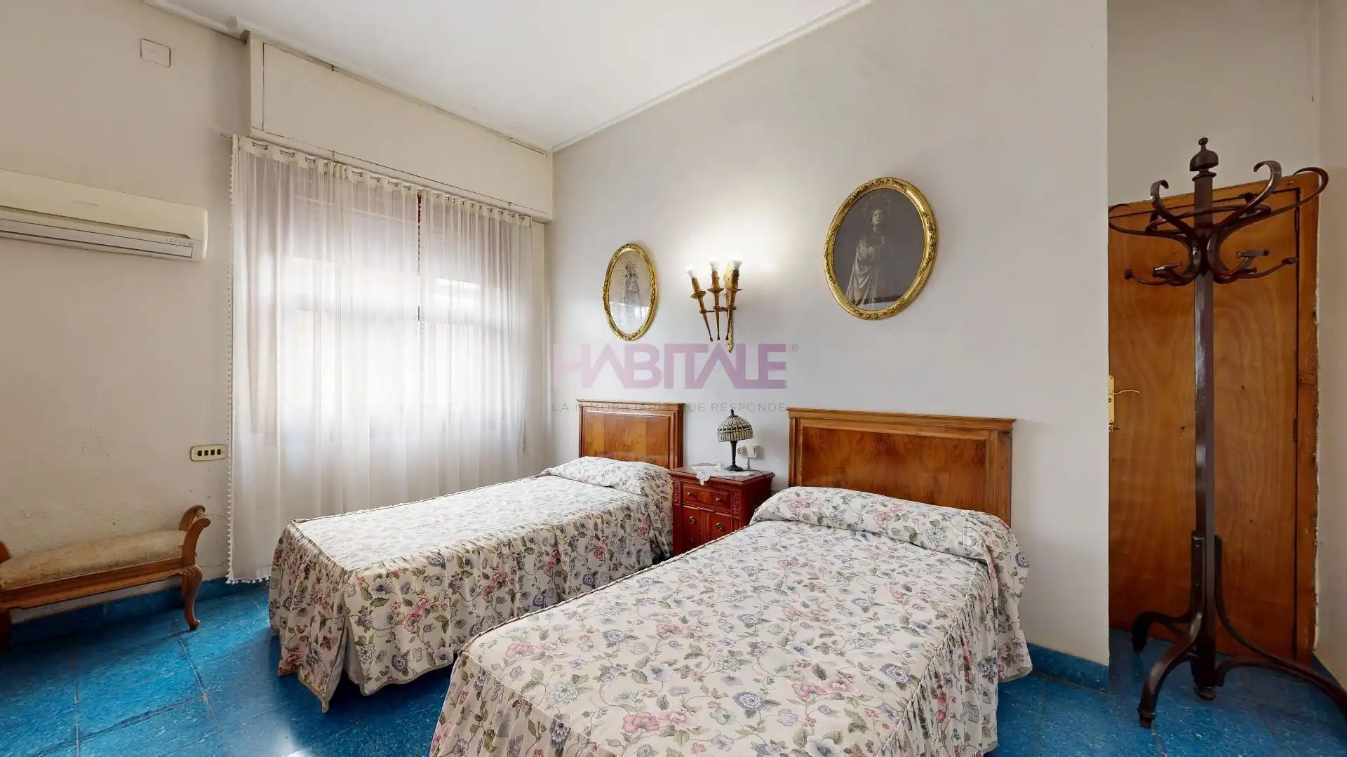 Habitación de Casa o chalet en venta en Torrent con Terraza, Trastero y Piscina
