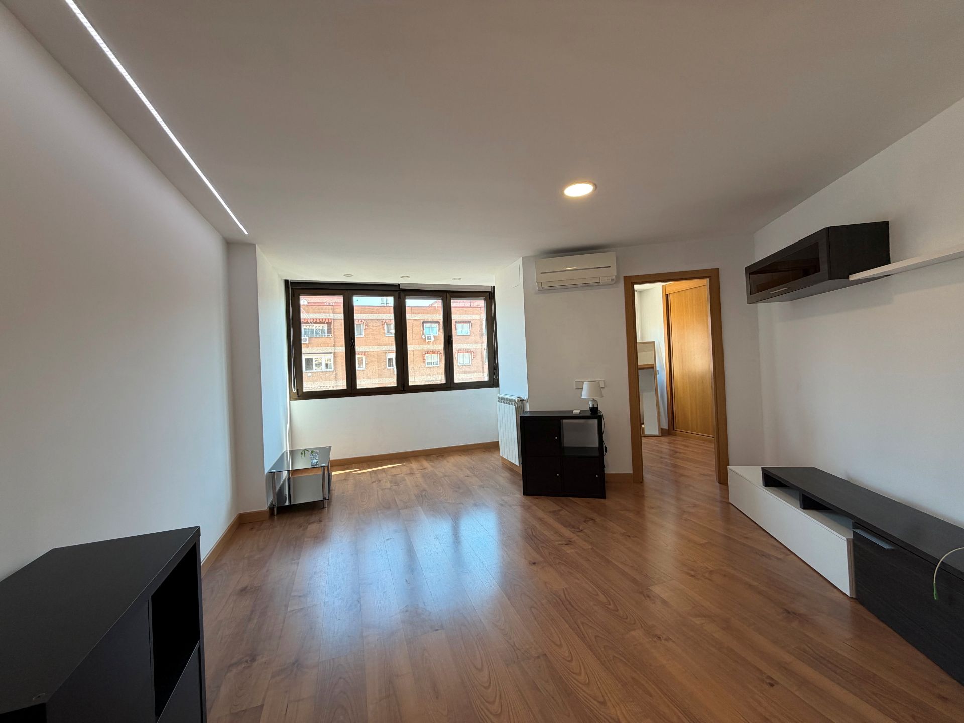 Sala de estar de Apartamento de alquiler en Alcalá de Henares con Aire acondicionado, Calefacción y Amueblado