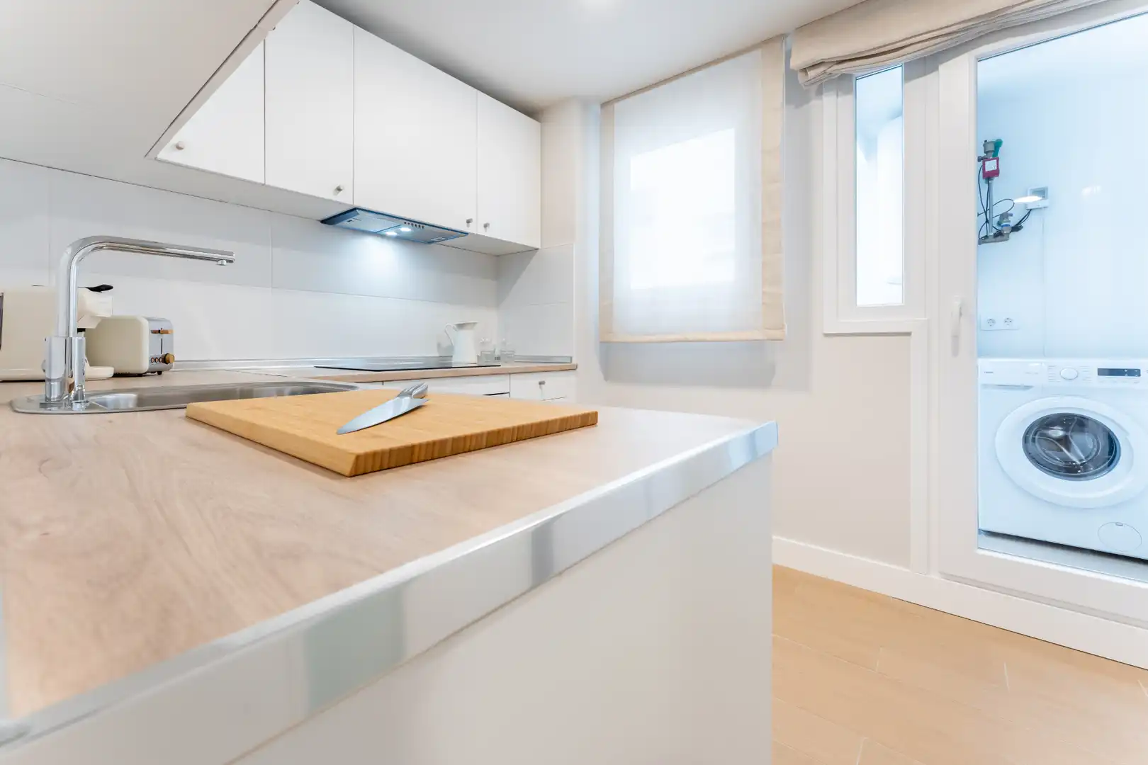 Kitchen of Flat for sale in Sevilla  with Air Conditioner, Heating and Storage room