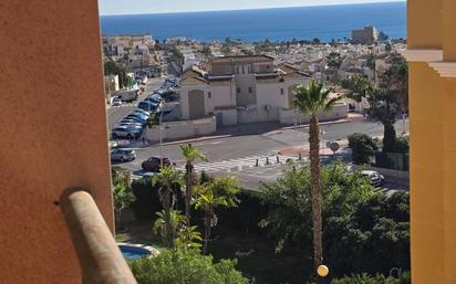 Vista exterior de Apartament en venda en Torrevieja amb Terrassa