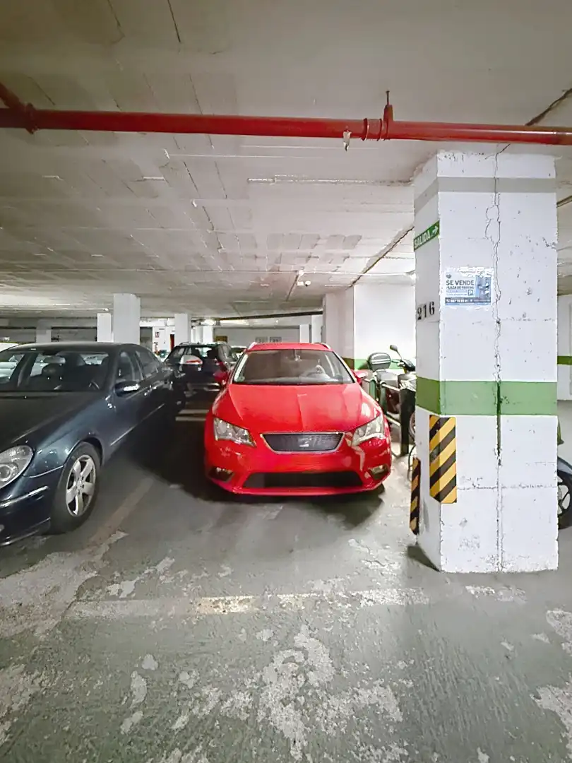 Individual with lift for sale in Calle Meridiana 73, imagen 4