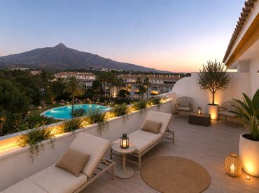 Penthouse with lift for sale in Nueva Andalucía