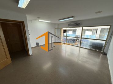 Locale commerciale in affitto a Carrer de Sant Joan