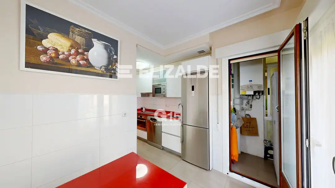 Cocina de Piso en venta en Donostia - San Sebastián  con Calefacción, Jardín privado y Terraza
