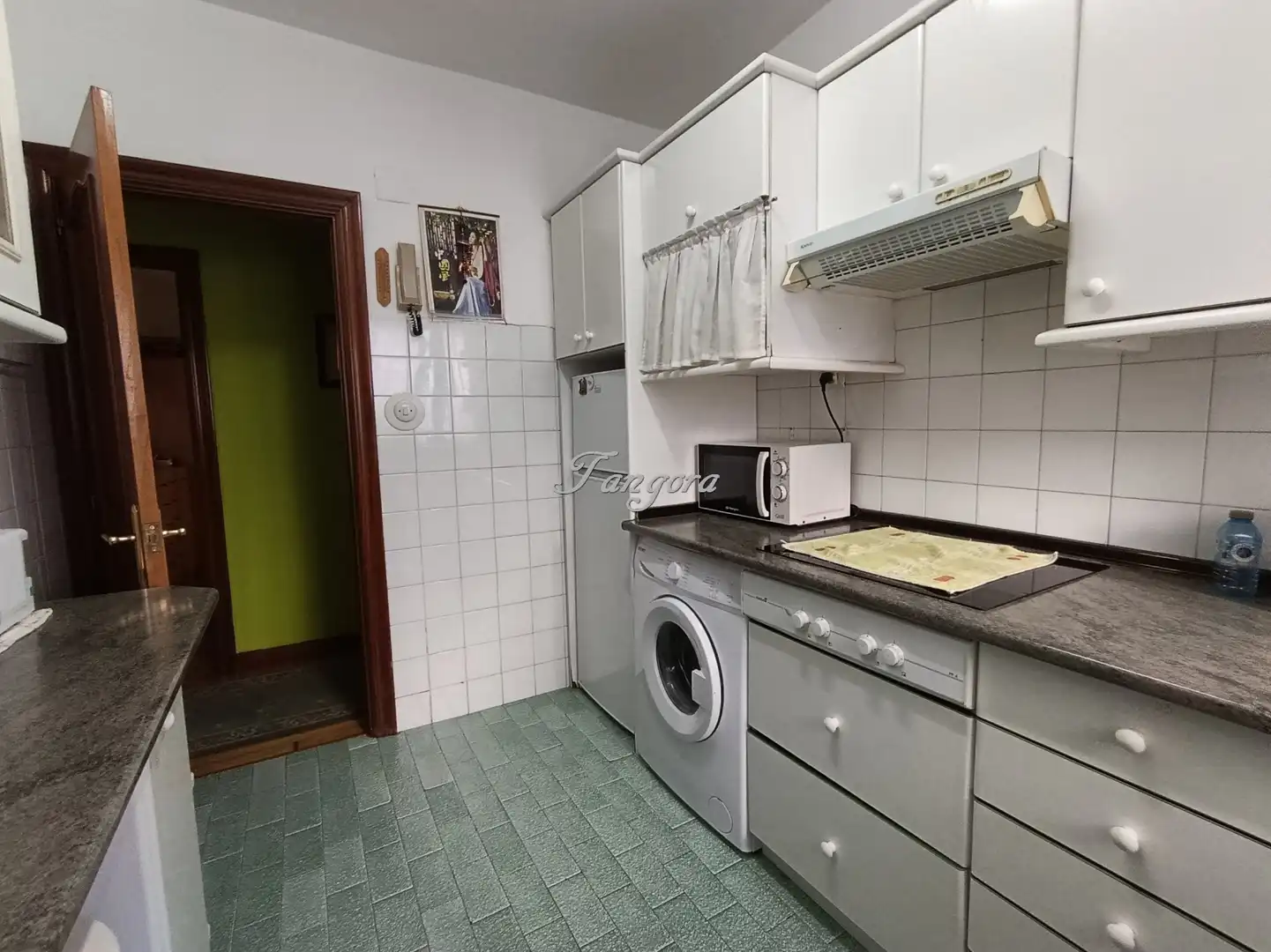 Kitchen of Flat for sale in Getxo   with Heating, Parquet flooring and Oven