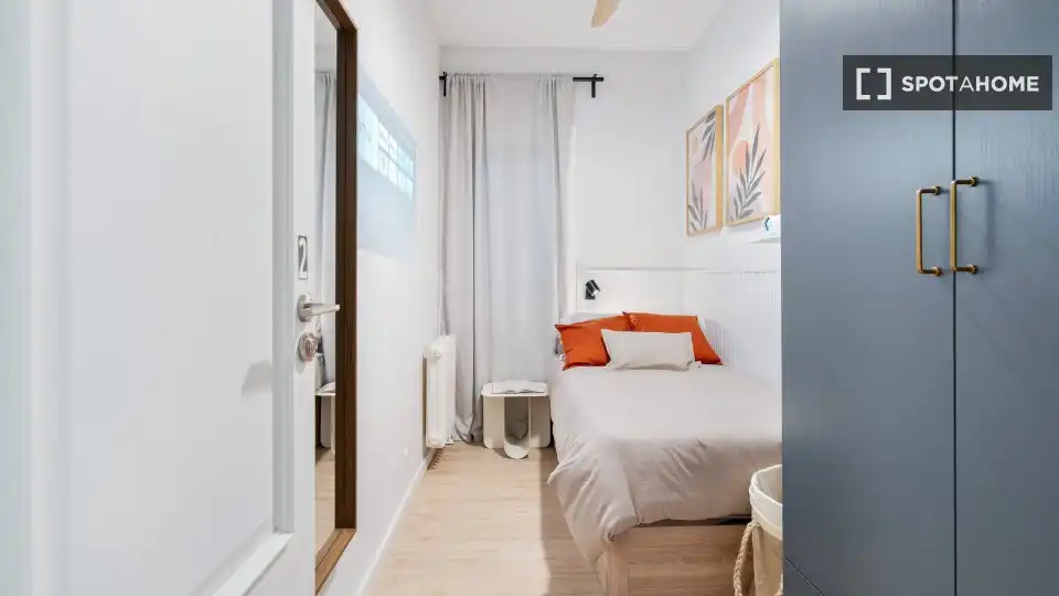 Room in Barcelona, Barcelona