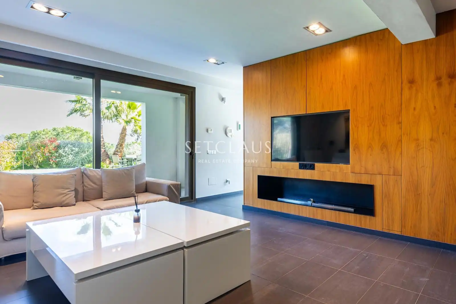 Sala d'estar de Casa o xalet en venda en Argentona amb Aire condicionat, Calefacció i Jardí privat