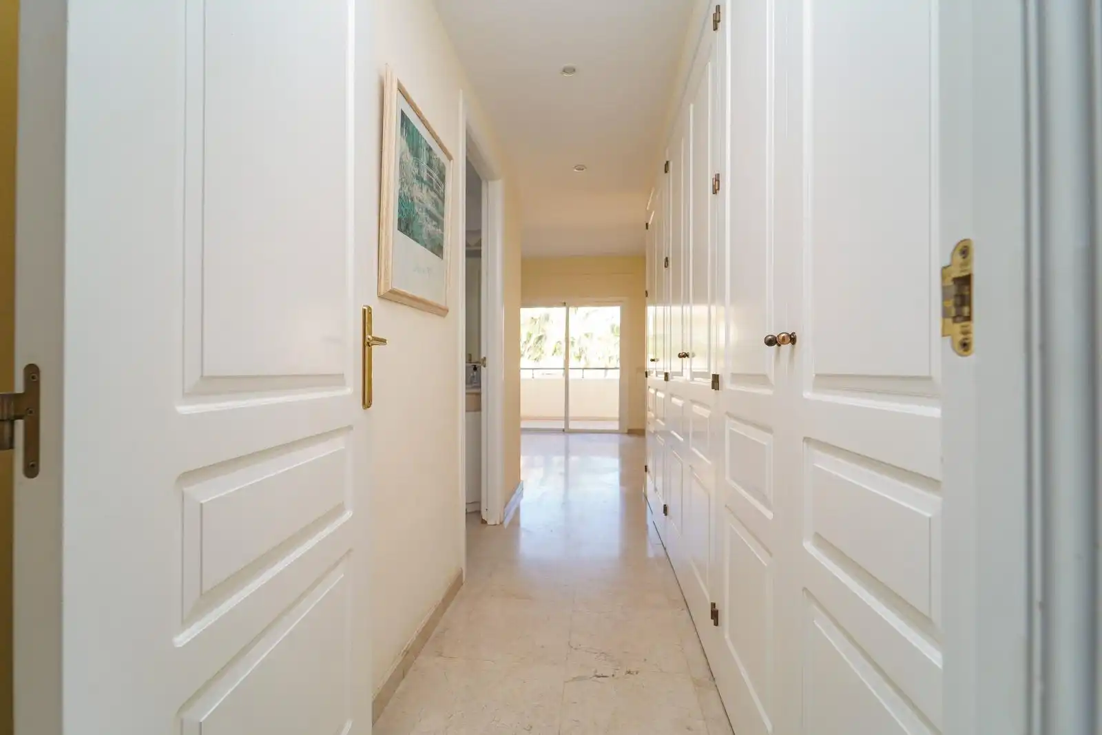 Ático en venta en Marbella con Aire acondicionado, Calefacción y Jardín privado