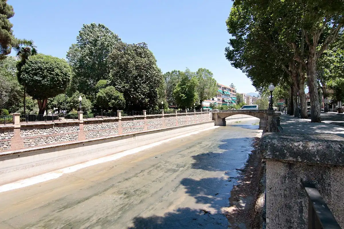 Exterior view of Flat for sale in Granada  with Air Conditioner and Heating