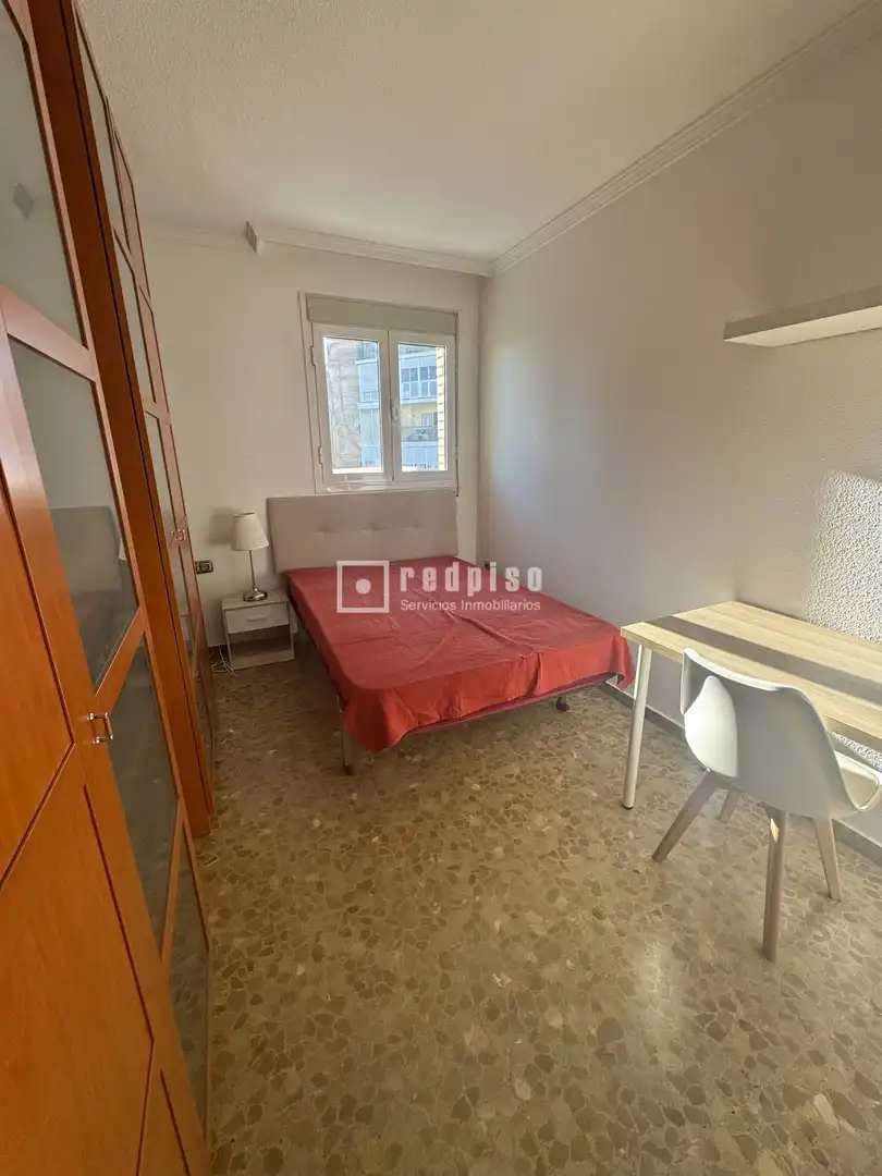 Habitación de Piso de alquiler en Carretera de Cádiz