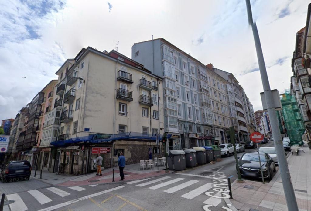 Vista exterior de Pis en venda en Santander