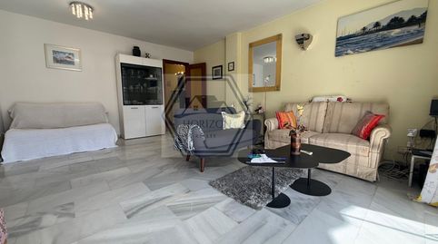 Foto 3 de Piso en venta en Plaza Ramon Martinez, Los Jardines de Marbella - La Ermita, Marbella