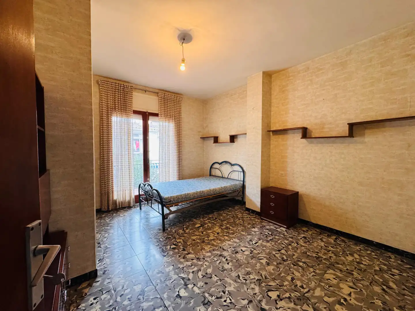 Habitación de Casa adosada en venta en Llagostera con Calefacción y Balcón