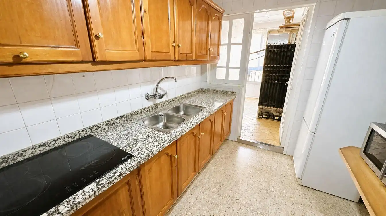 Kitchen of Flat for sale in Granada  with Heating, Furnished and Balcony