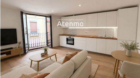 HOSPITAL  CIUTAT VELLA Piso reformado a estrenar junto a La Rambla