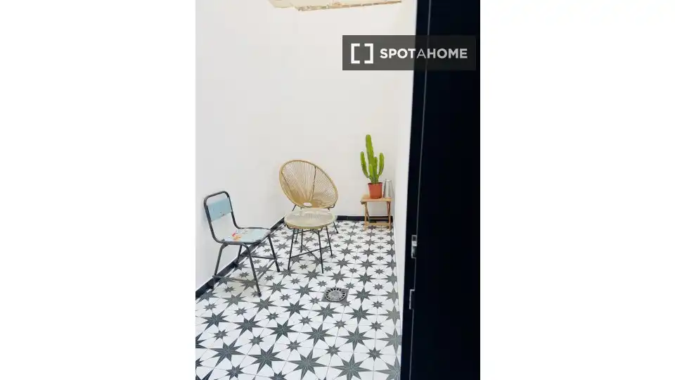 Habitación de Piso de alquiler en Valencia con Aire acondicionado, Calefacción y Amueblado