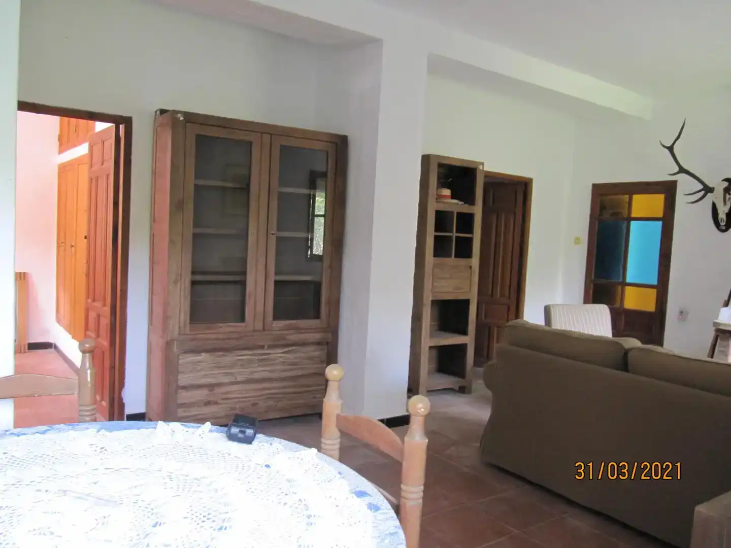 Sala de estar de Casa o chalet en venta en Alozaina con Jardín privado, Piscina y Amueblado