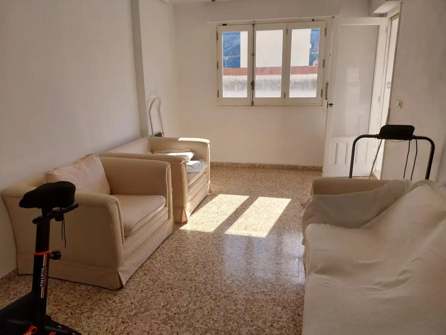 Sala d'estar de Pis en venda en Tavernes de la Valldigna amb Balcó