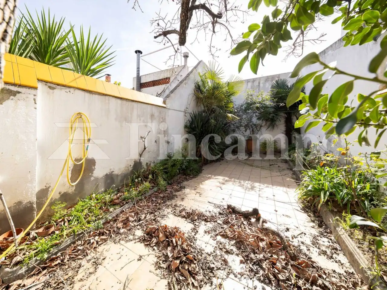 Vista exterior de Casa o chalet en venta en Sabadell con Calefacción