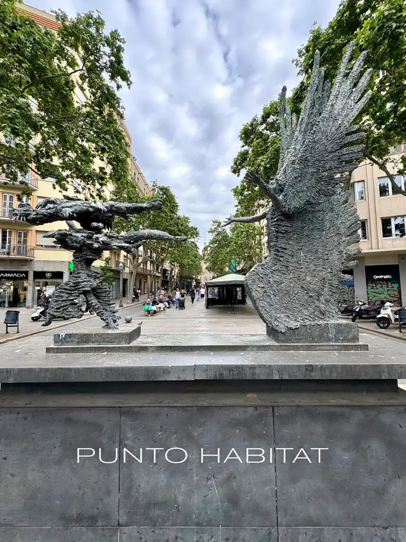 Vista exterior de Piso en venta en Barcelona con Aire acondicionado, Calefacción y Parquet