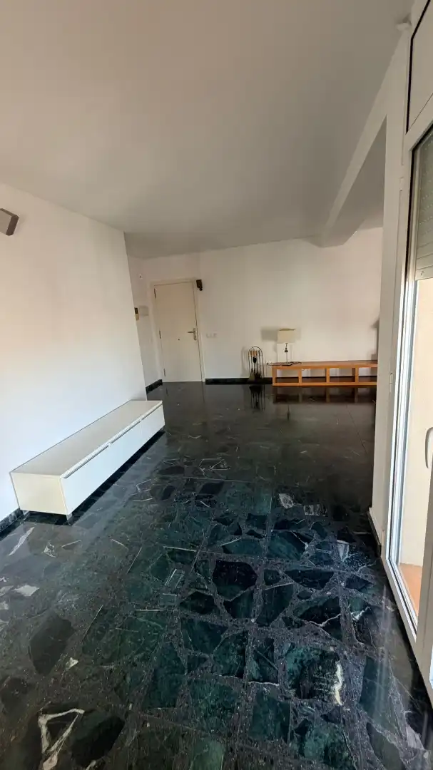 Sala d'estar de Pis de lloguer en Malgrat de Mar amb Aire condicionat, Moblat i Forn