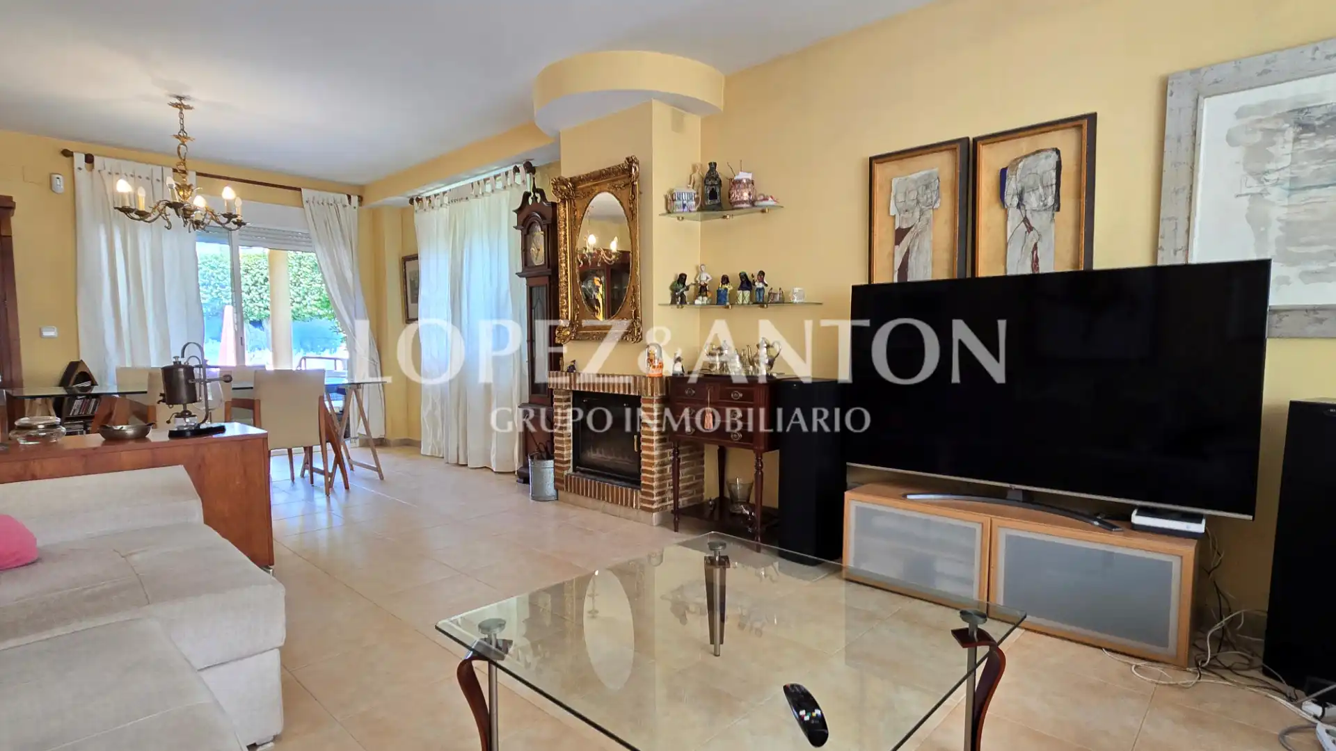Living room of Houses for sale in L'Eliana  with Heating, Private garden and Terrace