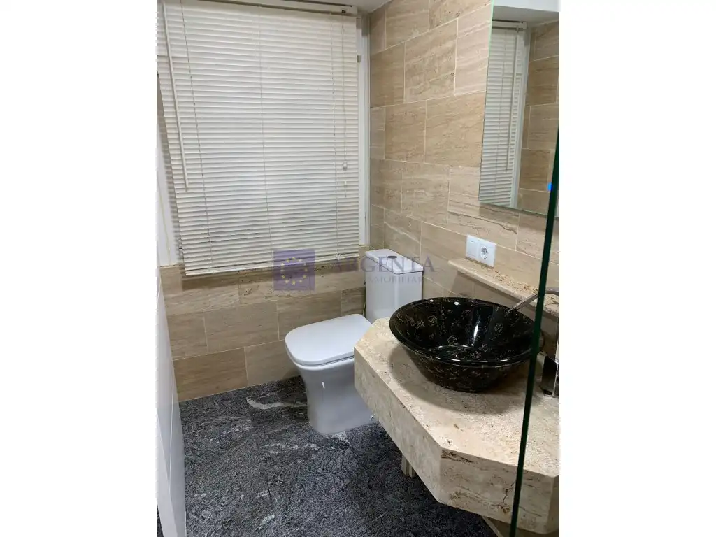 Bany de Apartament de lloguer en Cáceres