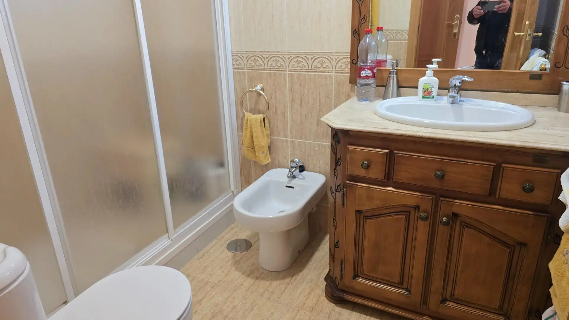 Baño de Piso en venta en Hellín con Aire acondicionado, Calefacción y Terraza