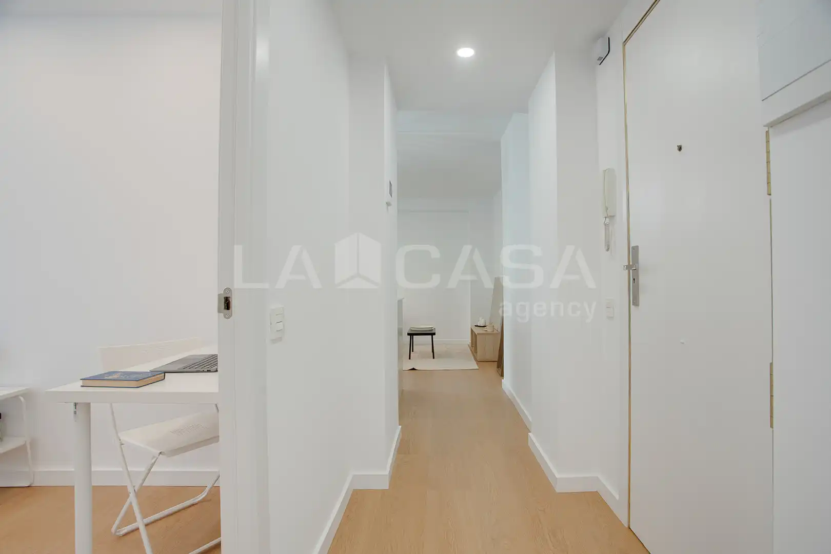 Wohnung zum Verkauf in Barcelona mit Heizung und Balkon