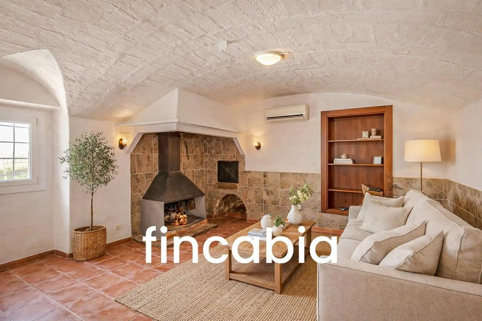 Casa con jardín en venta en Carrer de la Indústria, imagen 3