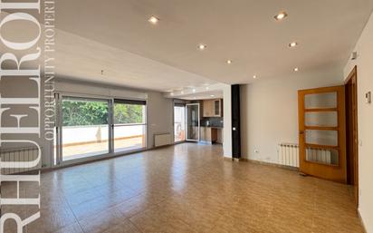 Living room of Planta baja for sale in Pineda de Mar  with Heating, Terrace and Oven