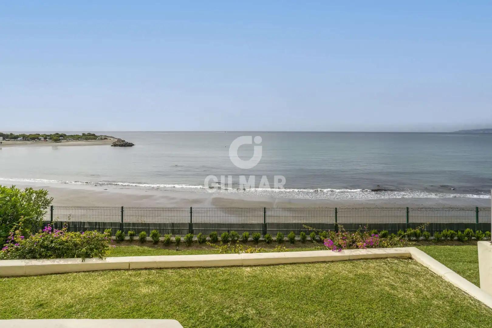 Planta baja en venta en Estepona con Calefacción, Jardín privado y Piscina