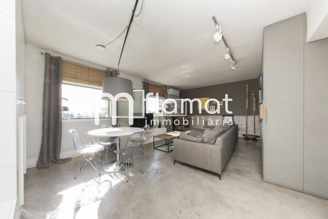 Piso en Venta en Josep Carner en El Poble Sec - Parc de Montjuïc