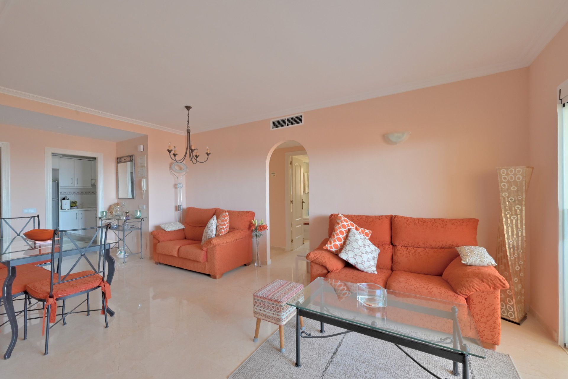 Sala de estar de Apartamento en venta en Mijas con Aire acondicionado, Terraza y Piscina