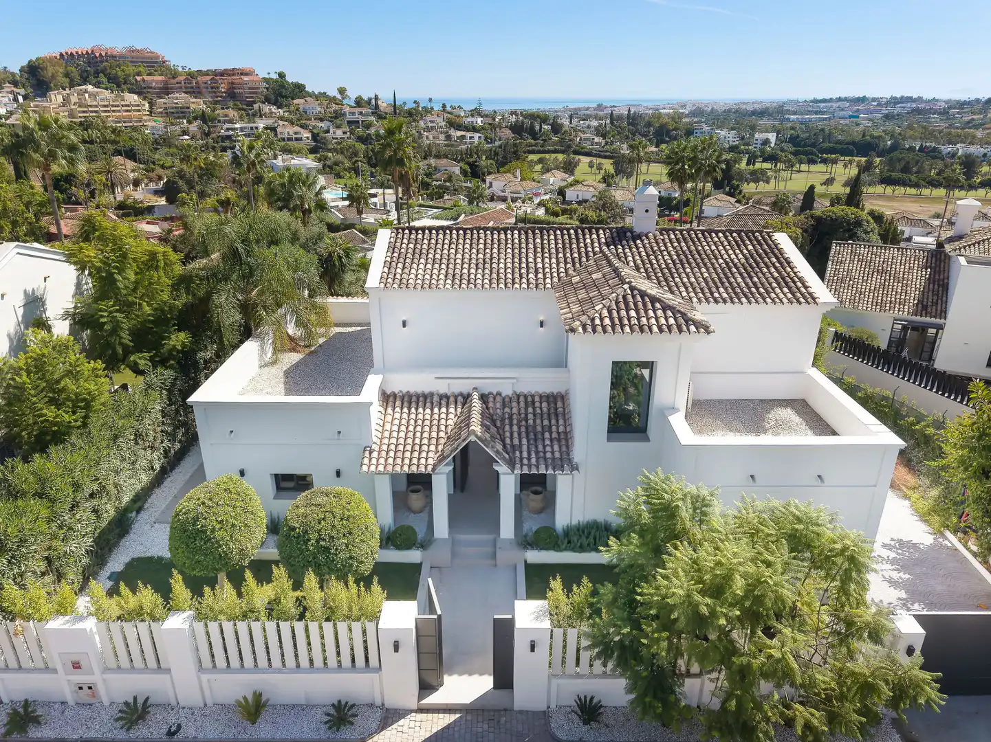 Chalet con piscina en venta en Nueva Andalucía, imagen 7