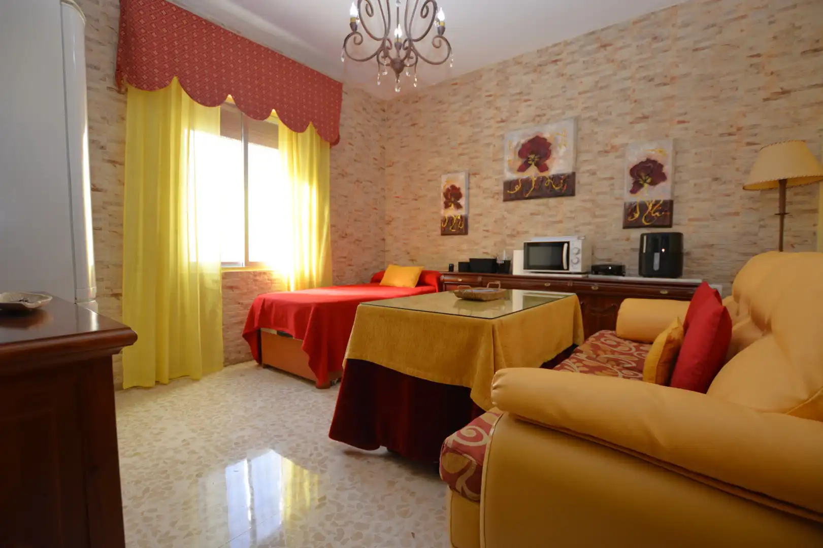 Casa adosada en venta en Calle Juan Ramón Jiménez, Olivares
